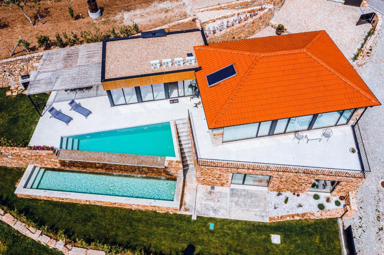 セロリコ・デ・バスト A Casa Dos Avosゲストハウス エクステリア 写真